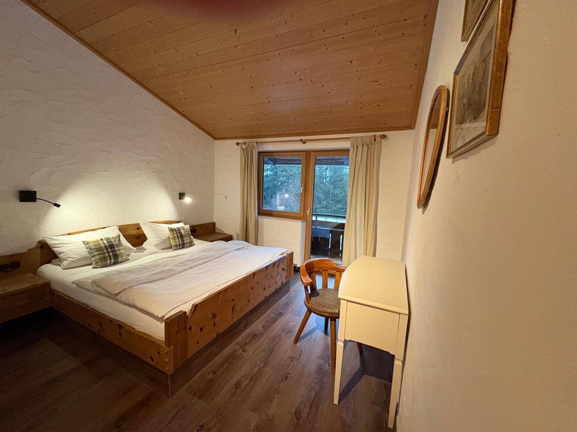 Appartement Dreimaederlhaus Am Berg à Pfronten Extérieur photo