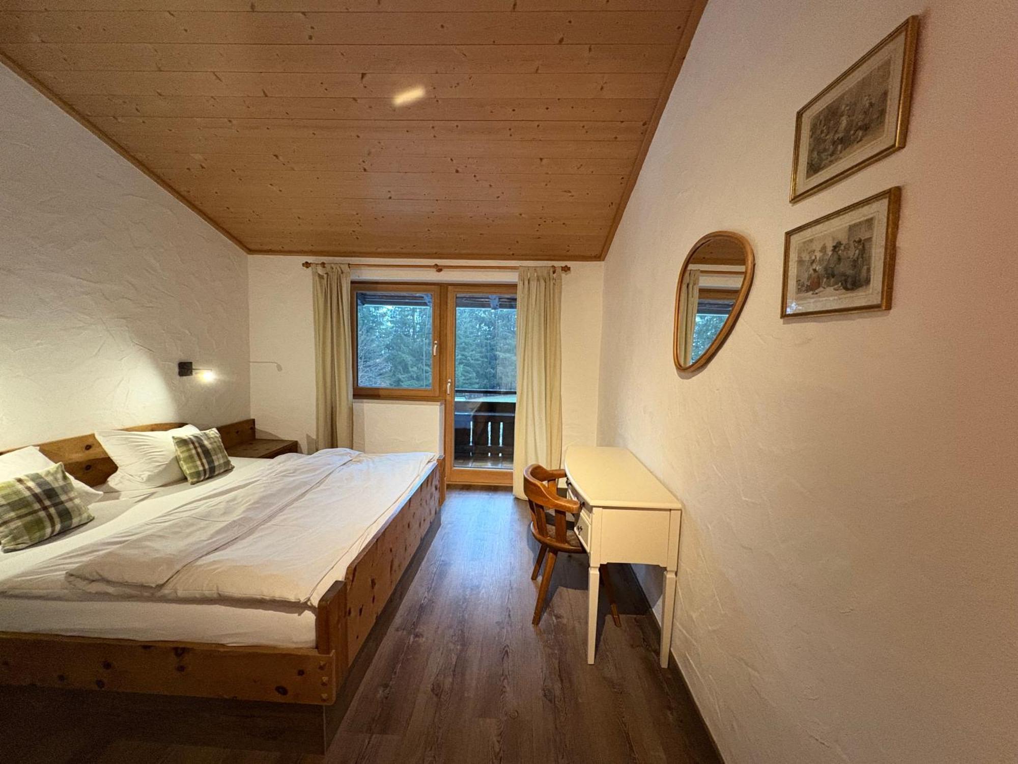 Appartement Dreimaederlhaus Am Berg à Pfronten Extérieur photo